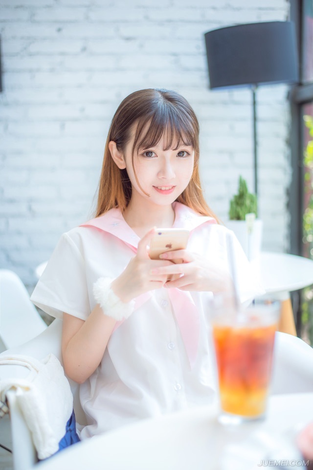 一杆银枪，万点寒光，所过之处，江东将士无一合之敌。